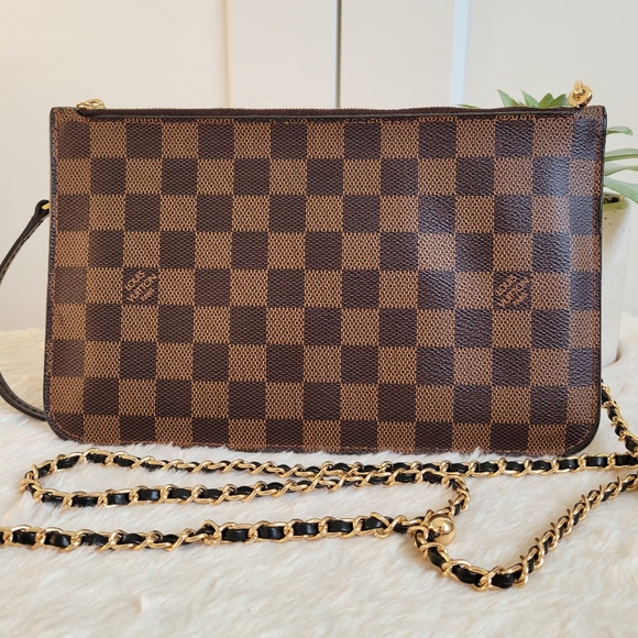 💕LOUIS VUITTON Neverfull Damier Ebene "CERISE" Mm/Gm Clutch Wristlet Crossbody - Picture 2 of 16